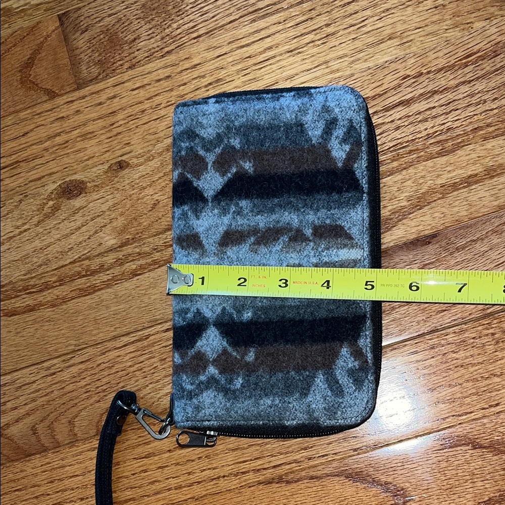Pendleton Gray And Brown Patterned Wristlet - image 3